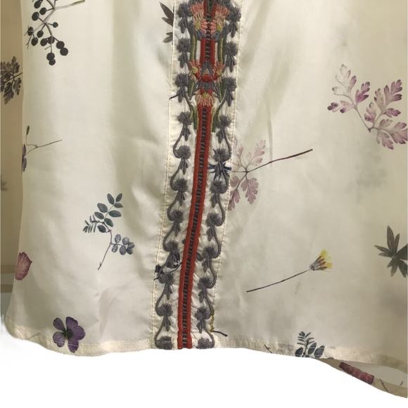 Johnny Was Biya Tunic Top Womens S Cream Embroidered Floral Long Sleeve V-Neck - Picture 7 of 14